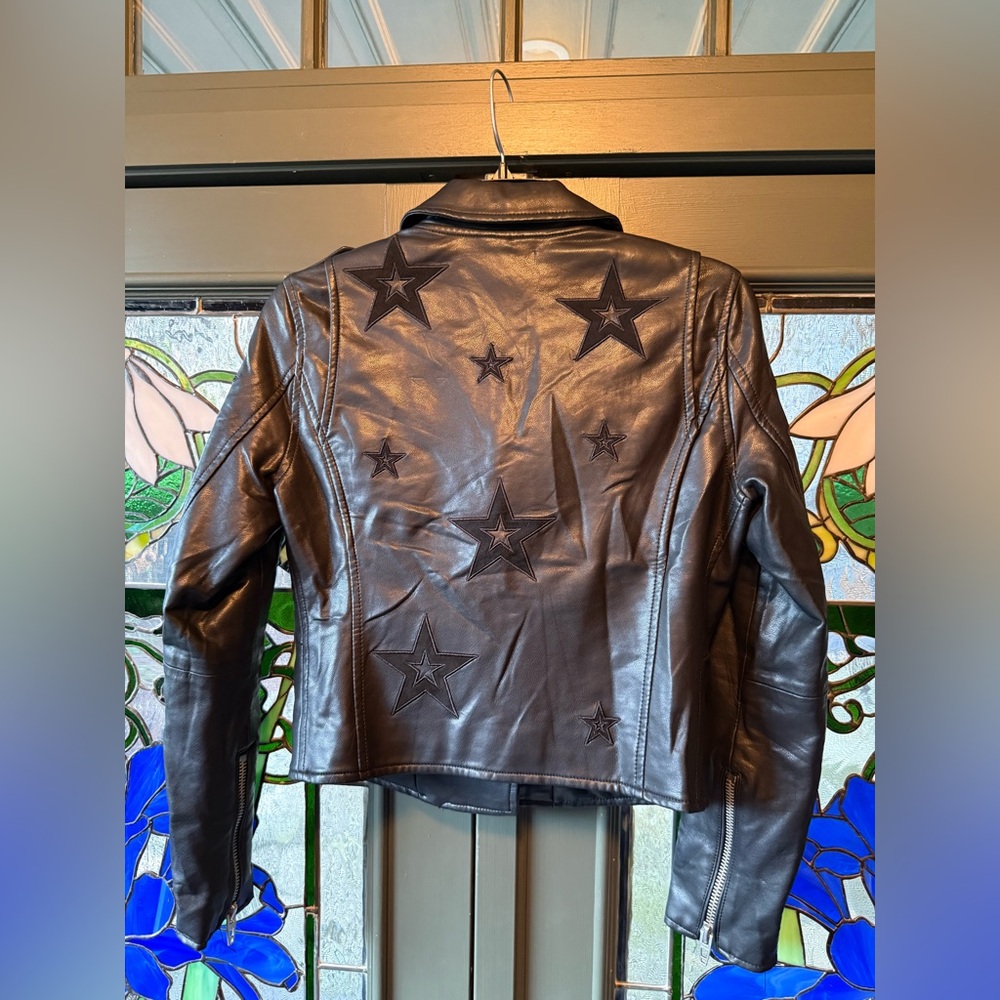 BlankNYC Good Pre-Loved Condition Sz XS Star-Patterned Faux Leather Jacket (733) - Picture 9 of 13